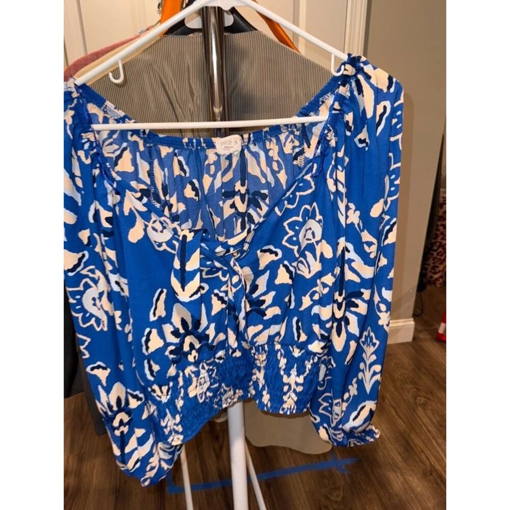 Long sleeve top